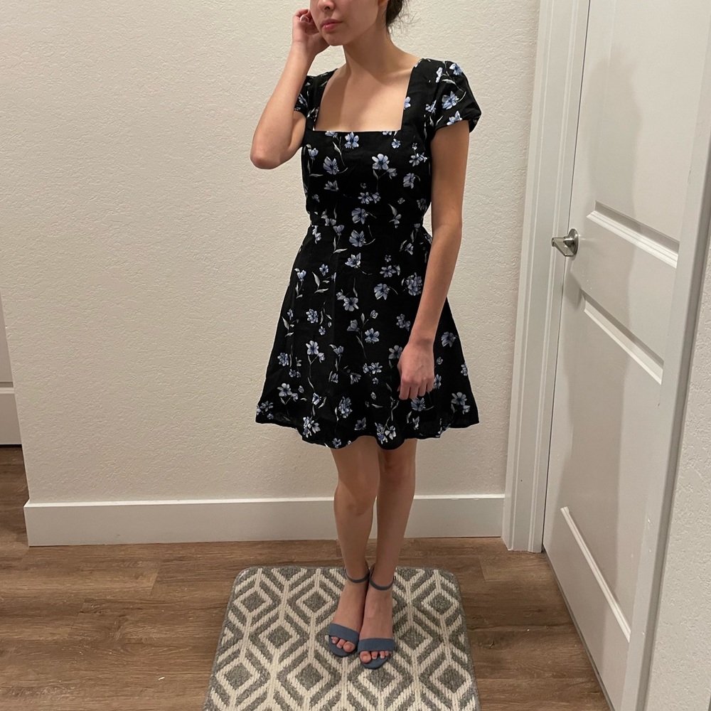 Forever 21 Floral Print Mini Cutout Dress